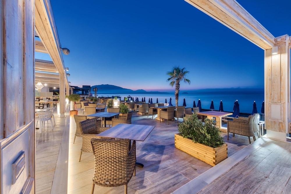Mandala Seafront Suites Laganas Exterior foto
